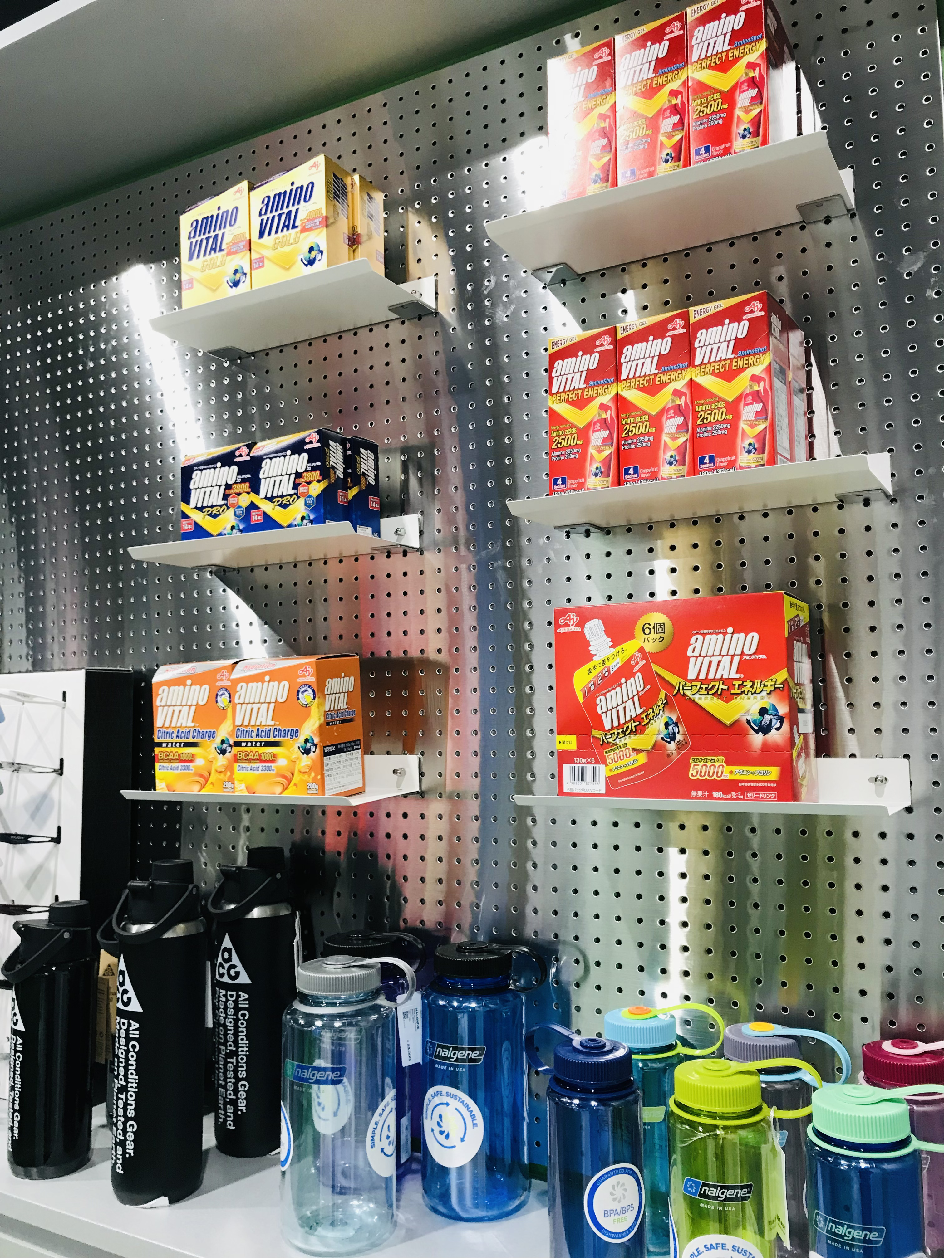 매장 내부 상품 진열