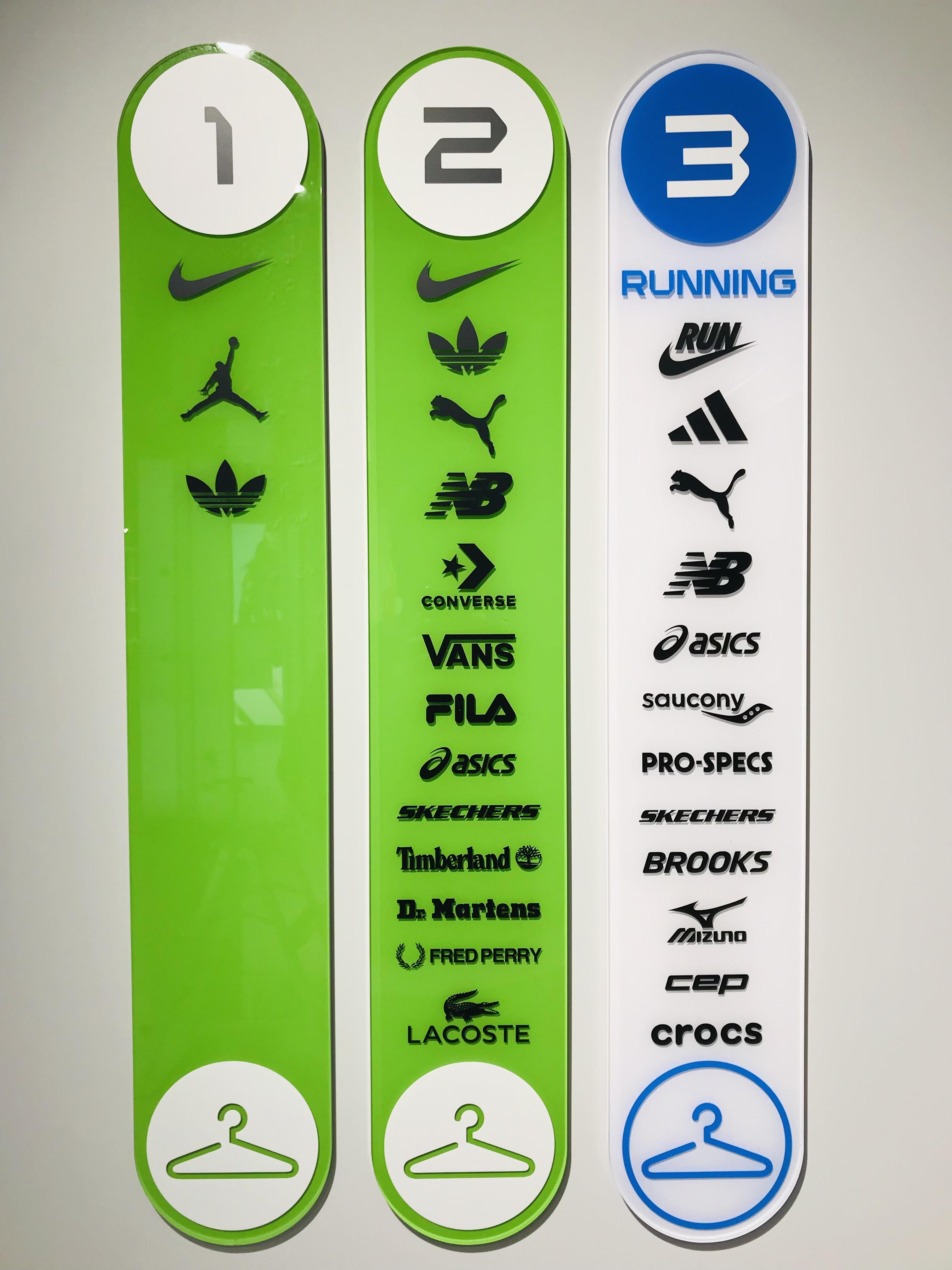 매장 내부 상품 진열