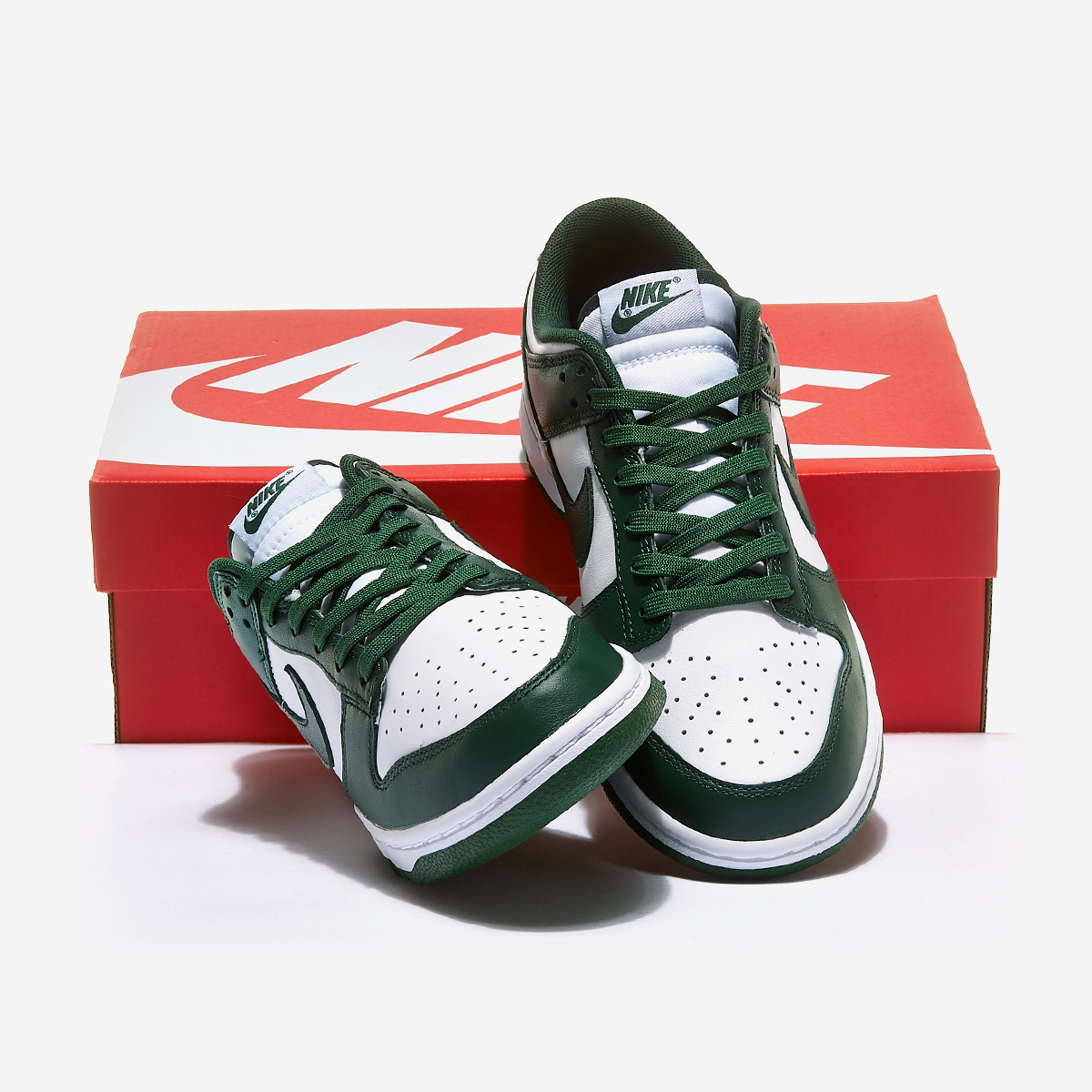 나이키 덩크 로우 레트로 Nike Dunk Low Retro - 나이키