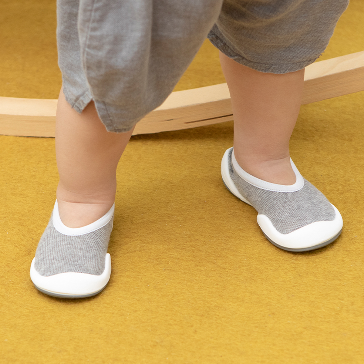 GGOMOOSIN Flat gray