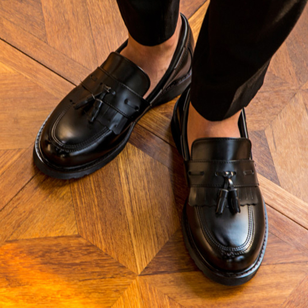 BSQTBYCLASSY 275 Tassel Tall Loafers Lucy Black