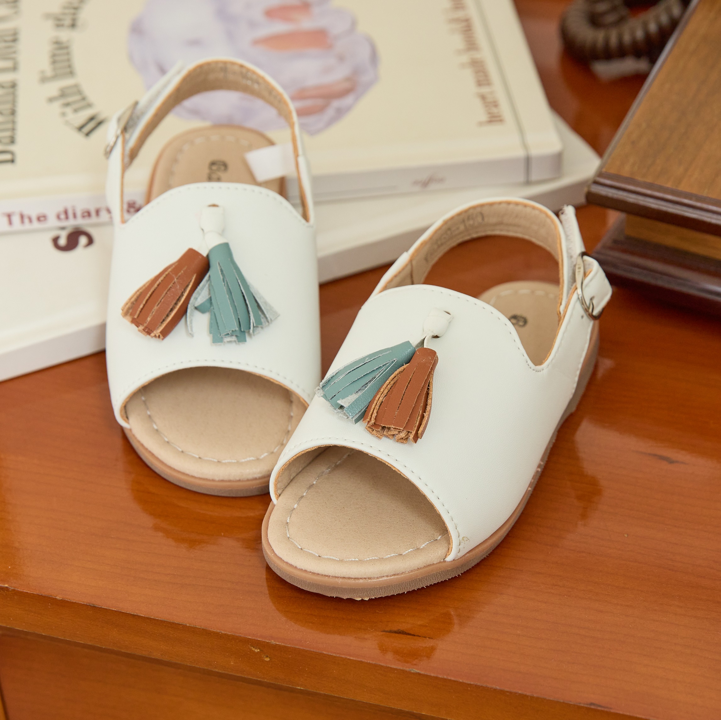 BABYZZAM Tension sandals