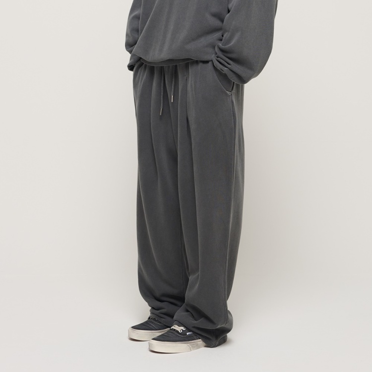 CARGOBROS IN PIGMENT TRAINING WIDE STRAIGHT PANTS (CHARCHOL)
