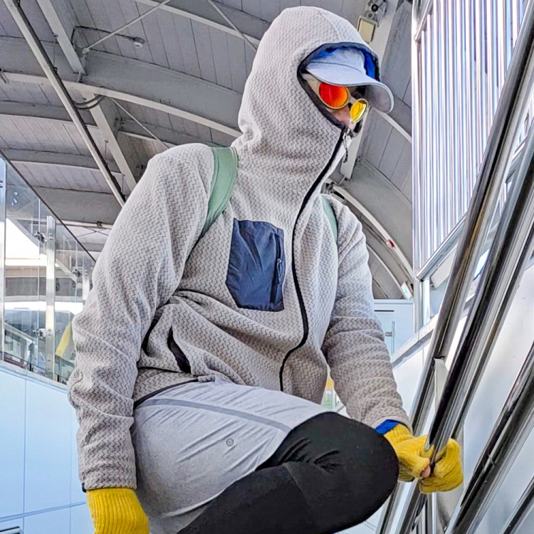 FIND CHILLIN R18 fullover balaclava running hoodie zipup