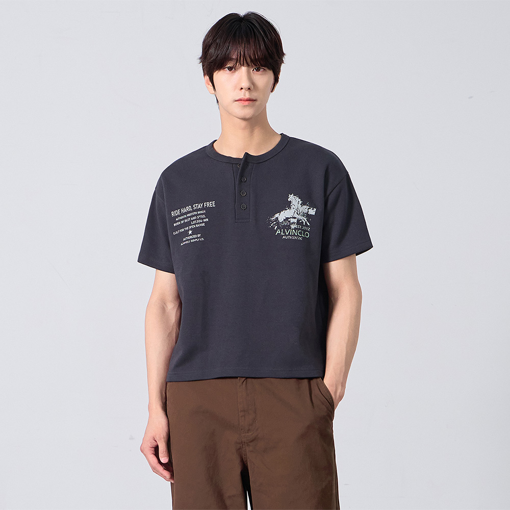ALVINCLO 앨빈클로 RIDE HARD 헨리넥 크롭핏 반팔티 AST3680 (2COLOR)
