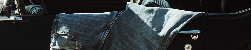 CALVIN KLEIN 브랜드 배너